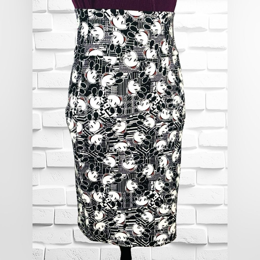 LuLaRoe Women’s Size Small Disney Cassie Pencil Skirt • Mickey Mouse